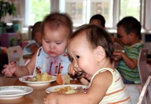 Как поставить ребенка на очередь в детский сад