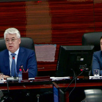 Аким ЮКО на заседании по защите населения от ЧС разгневался от работы чиновников Аким ЮКО на заседании по защите населения от ЧС разгневался от работы чиновников
