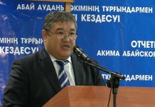 Аким Абайского района Шымкента разбирался с проблемами своих жителей