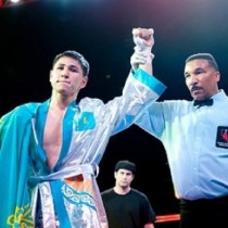 Жанкош Тураров выиграл вакантный пояс чемпиона мира в полусреднем весе