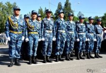 Воинские части Шымкента будут шагать медленнее