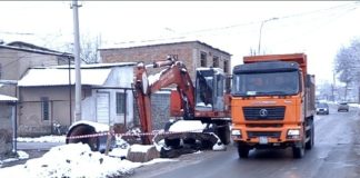 В Шымкенте продолжается работа по реконструкции канализационного коллектора