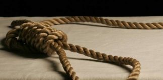 Пяти минут не хватило врачам Шымкента для пресечения суицида Самоубийство. Петля