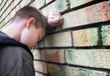 Родители изнасилованного подростка из Казыгурта не могут добиться справедливости