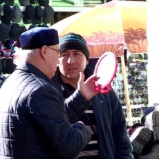 В ЮКО жители Ленгера воюют за старый базар