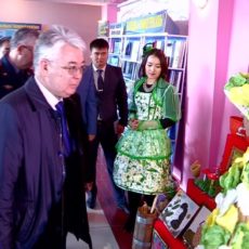 Аким ЮКО Бейбут Атамкулов встретился с жителями Сарыагашского района