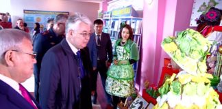 Аким ЮКО Бейбут Атамкулов встретился с жителями Сарыагашского района