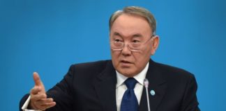 Нурсултан Назарбаев призвал к знанию трех языков