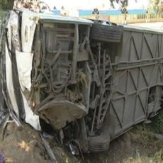 Страховая выплата за перевернувшийся автобус «Шымкент-Алматы» составила почти 9 миллионов тенге Шымкентский автобус перевернулся под Алматы
