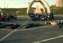 Мотоциклисты Шымкента поздравили жительниц города с 8 Марта