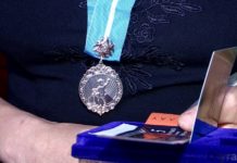 В Шымкенте вручили подвески «Кумис алка» многодетным матерям