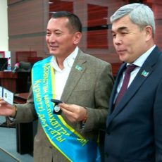 Кайрат Сапарбаев: «Коней на переправе не меняют!» *