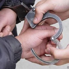 Работники сауны лишились свободы за организацию притонов в Шымкенте наручники, задержание