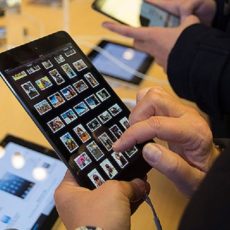 В МВД РК вводится запрет на использование смартфонов и планшетов