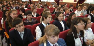 В Шымкенте проходит олимпиада по истории среди студентов и школьников