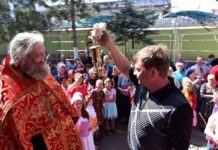 Прибытие благодатного огня в Шымкент запланировано в 16:30 16 апреля Благодатный огонь привезут в Шымкент