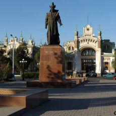 В Туркестане строят огромный микрорайон для социально незащищенных граждан