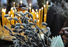 Шымкентцы отмечают Вербное воскресенье и готовятся к встрече Благодатного огня