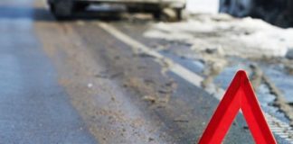 Трехлетний ребенок погиб под колесами грузовика