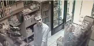 Шымкентские полицейские просят отозваться очевидцев