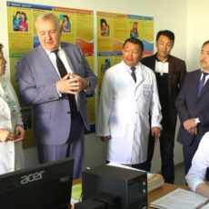 Представителя ЮНИСЕФ приятно удивила работа детских врачей в Шымкенте