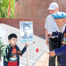 30 дней до Победы. Истории военного Чимкента (тест) Мемориал Славы. День Победы. Бессмертный полк
