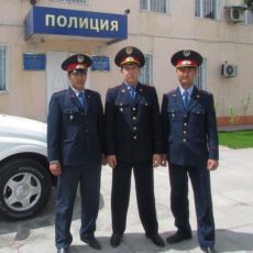 В Южно-Казахстанской области полицейские спасли из огня двух местных жителей