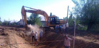 В Сарыагашском районе идет реконструкция поливных каналов