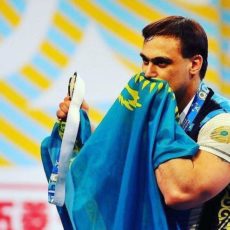 Сборная Казахстана по тяжелой атлетике не поедет на олимпиаду в Рио
