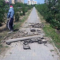 В Шымкенте активно ремонтируют тротуары для обустройства велодорожек