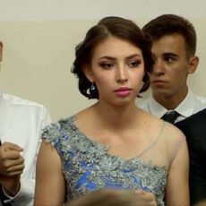 Выпускники Шымкента прощаются со школой