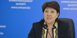 МОН РК: никаких тестов для первоклашек быть не должно