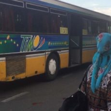В Шымкенте под пассажирский автобус попала женщина