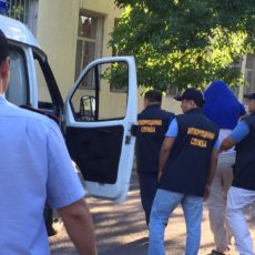 В Шымкенте определены санкции в отношении оскандалившихся полицейских РЭО