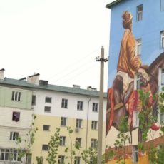 Масштабное граффити украсило фасады зданий в микрорайоне «Нурсат»