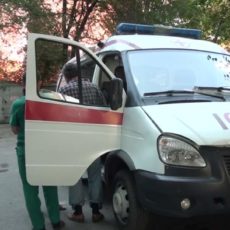 В Шымкенте второй раз за сутки спасают мужчину от суицида Скорая помощь