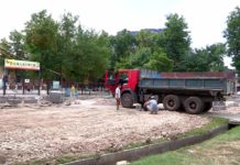 В центре Шымкента строят новую автостоянку