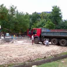 В центре Шымкента строят новую автостоянку