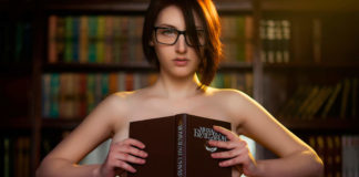 Мужчины предпочитают черное кружево…