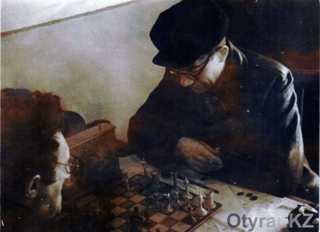 История чимкентского шахматного клуба в фотографиях
