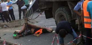 BMW снес пятерых рабочих, ремонтирующих теплотрассу в центре Шымкента