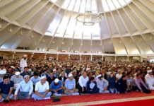 Имамы просят казахстанцев не ходить в мечеть с температурой и кашлем