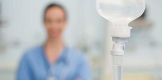 В ЮКО в числе ВИЧ-положительных медиков оказалась акушерка