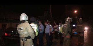 Жертвами лихача на дороге в Шымкенте стали прохожий, автомобиль и газопровод