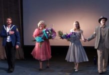 «Синюю розу» подарили Шымкенту российские актеры