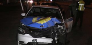 В Шымкенте сотрудники ДПС врезались в цементовоз