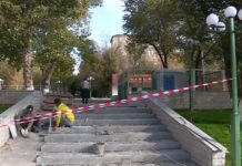 В Шымкенте в 17 микрорайоне ремонтируют сквер