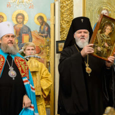 Митрополит Казахстанский подарил православной епархии Шымкента уникальную икону