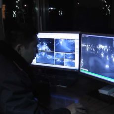 В Шымкенте полицейский спас мужчину, пытавшегося спрыгнуть с моста Независимости
