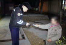 Полицейские задержали гражданку Узбекистана с просроченными документами